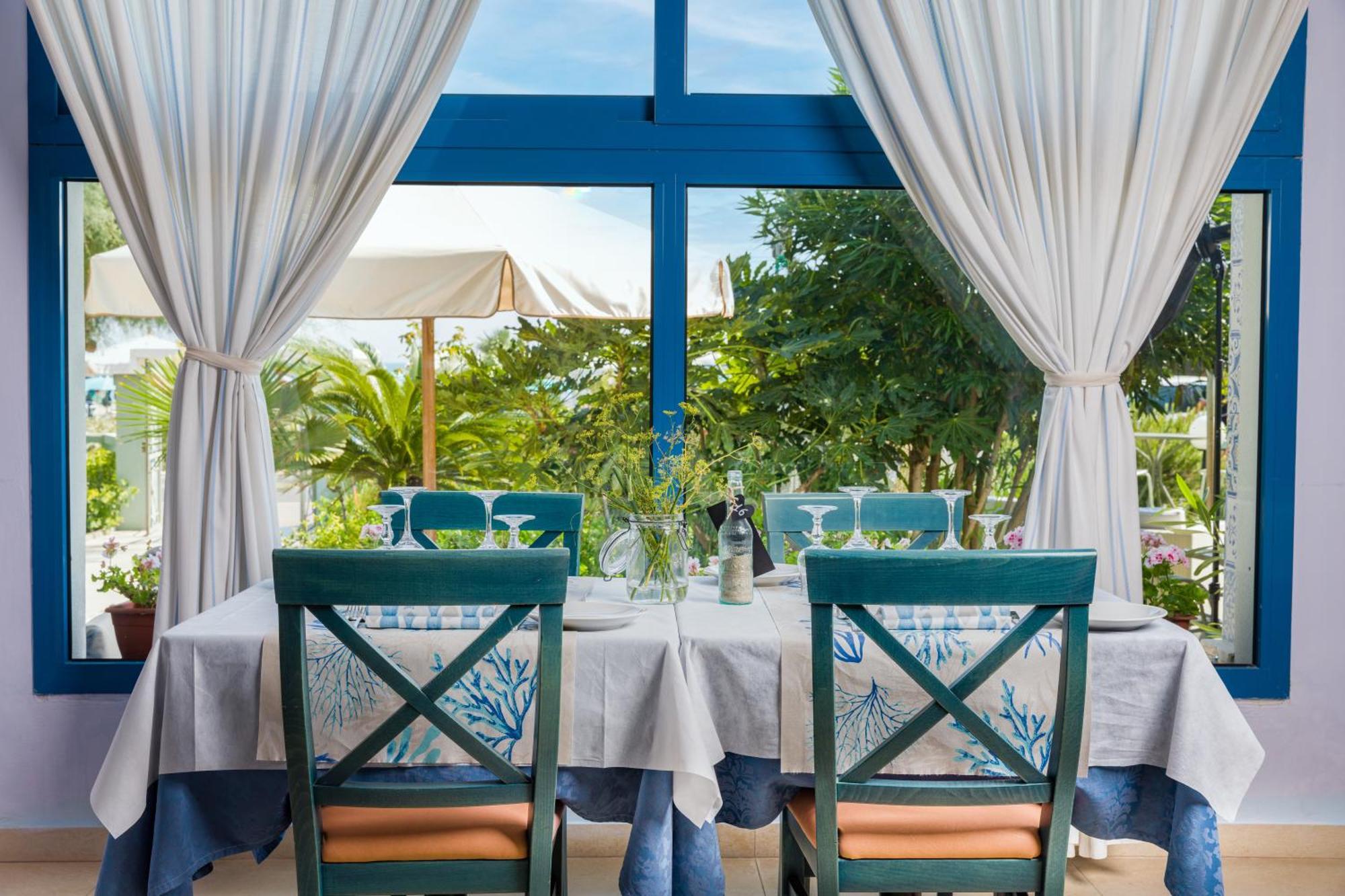 Hotel Eliseo Μπελάρια-Ιτζέα Μαρίνα Εξωτερικό φωτογραφία