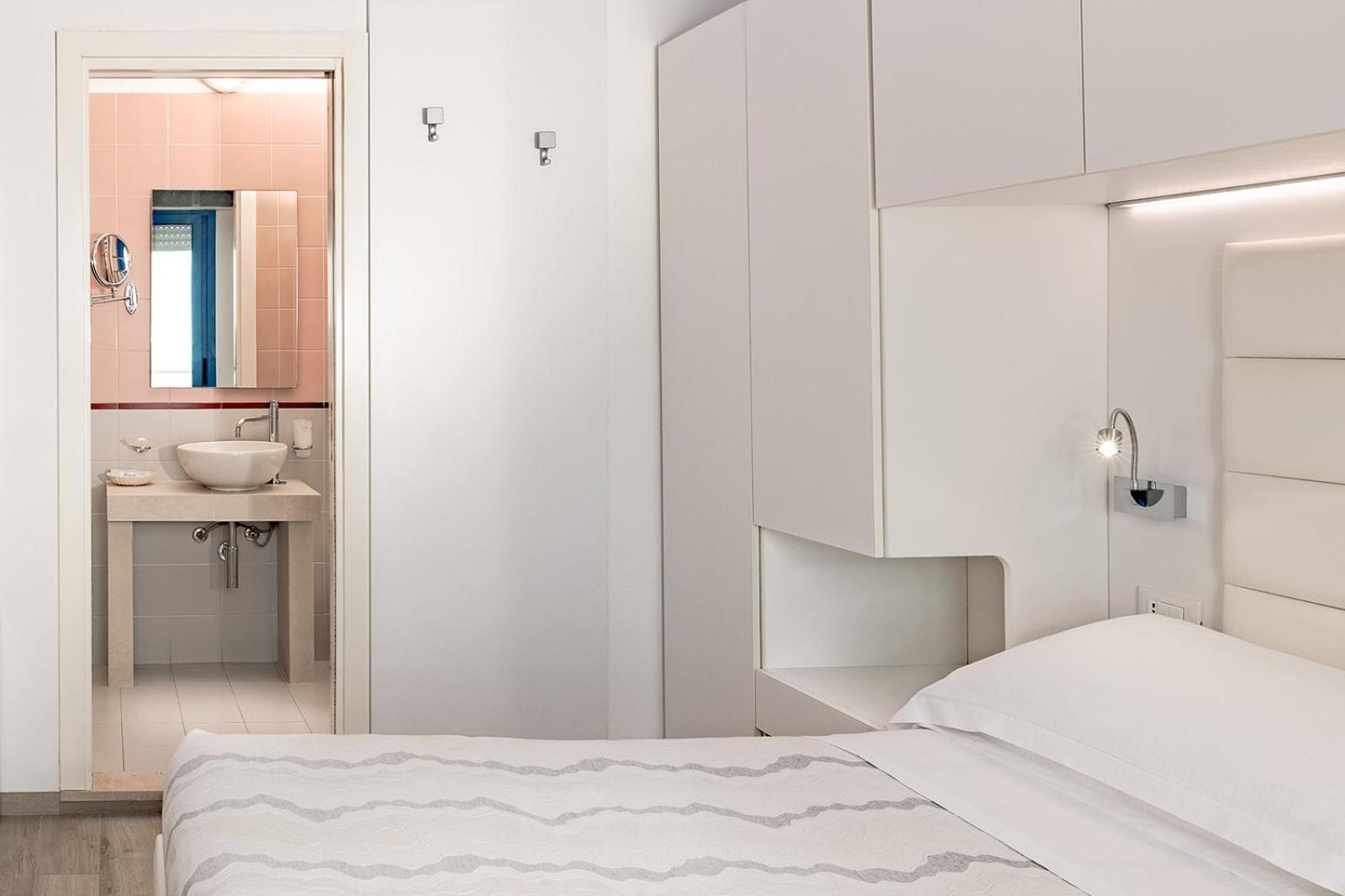 Hotel Eliseo Μπελάρια-Ιτζέα Μαρίνα Εξωτερικό φωτογραφία