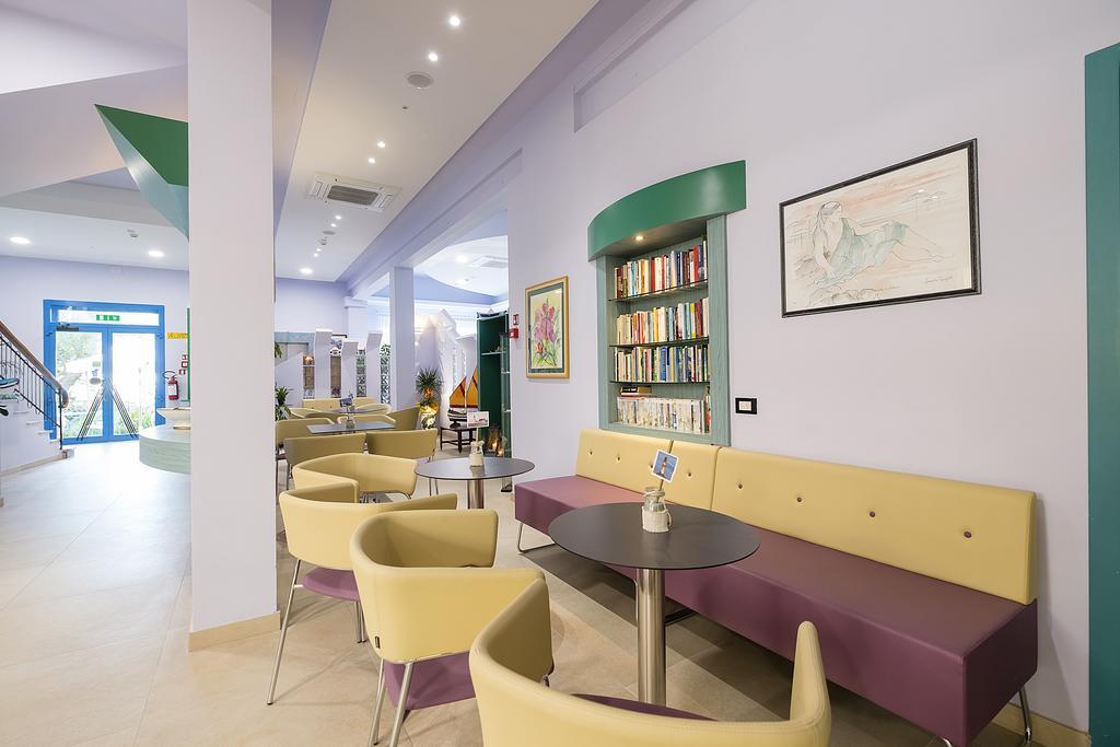 Hotel Eliseo Μπελάρια-Ιτζέα Μαρίνα Εξωτερικό φωτογραφία