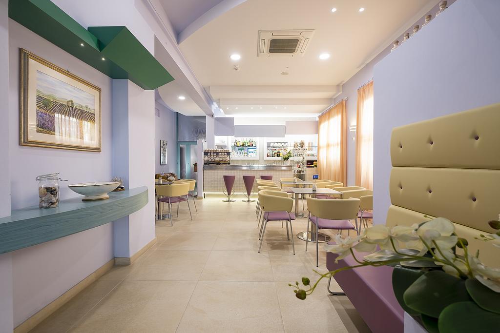 Hotel Eliseo Μπελάρια-Ιτζέα Μαρίνα Εξωτερικό φωτογραφία