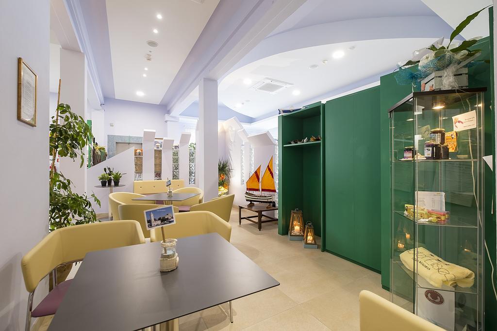 Hotel Eliseo Μπελάρια-Ιτζέα Μαρίνα Εξωτερικό φωτογραφία